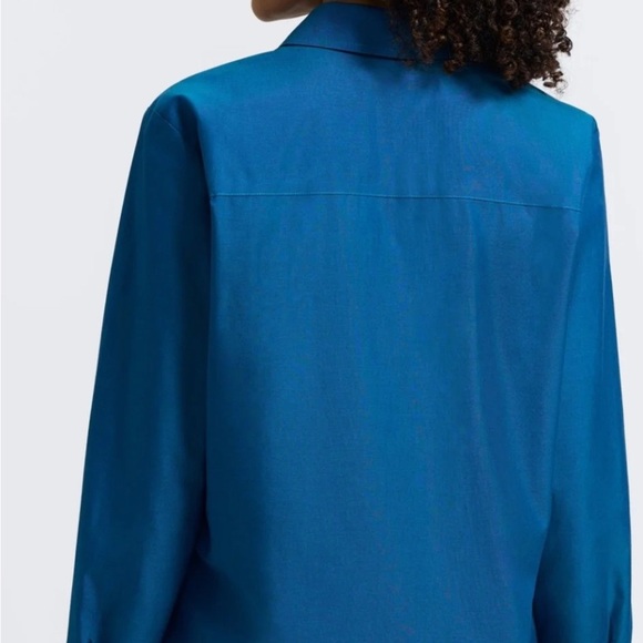 Foxcroft Non-Iron Shaped Fit Button-Down Shirt – Blue, Women’s Plus 1X (18W–20W) - Picture 4 of 8